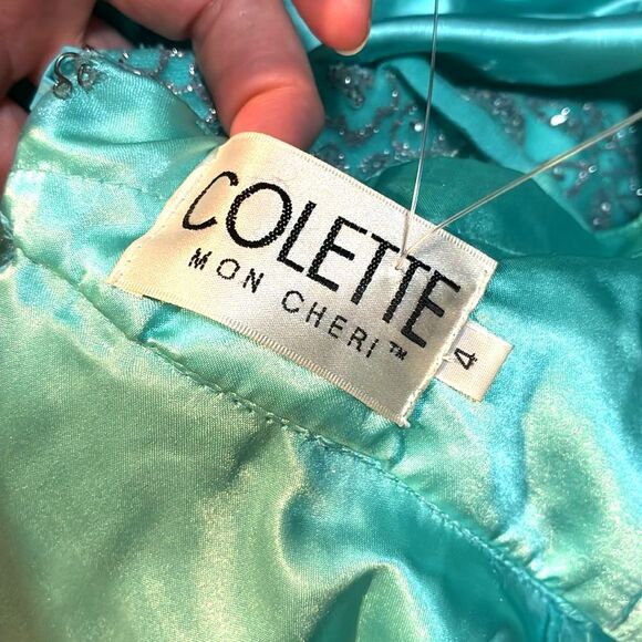 Collette for Mon Cheri aqua v-neck A-line prom gown beaded maxi sz 4 EUC - Picture 16 of 16